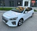 Белый Хендай Ioniq, объемом двигателя 0 л и пробегом 62 тыс. км за 14100 $, фото 1 на Automoto.ua