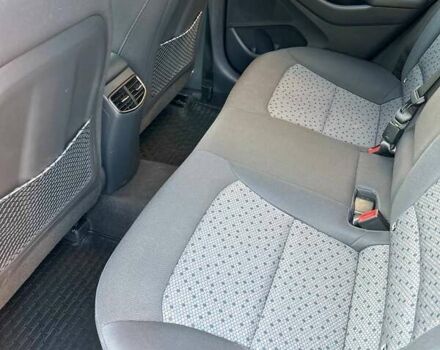 Белый Хендай Ioniq, объемом двигателя 0 л и пробегом 62 тыс. км за 14100 $, фото 40 на Automoto.ua