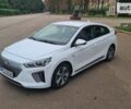 Білий Хендай Ioniq, об'ємом двигуна 0 л та пробігом 18 тис. км за 19999 $, фото 2 на Automoto.ua