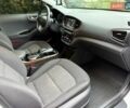 Білий Хендай Ioniq, об'ємом двигуна 0 л та пробігом 89 тис. км за 16500 $, фото 6 на Automoto.ua