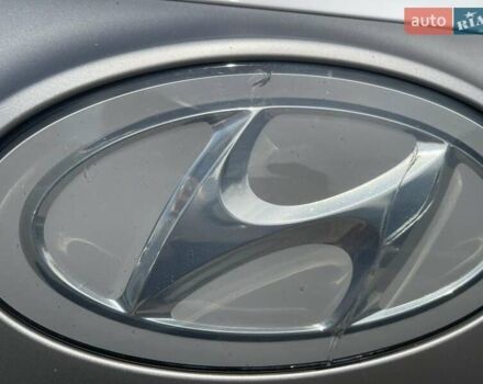 Белый Хендай Ioniq, объемом двигателя 0 л и пробегом 124 тыс. км за 15000 $, фото 2 на Automoto.ua