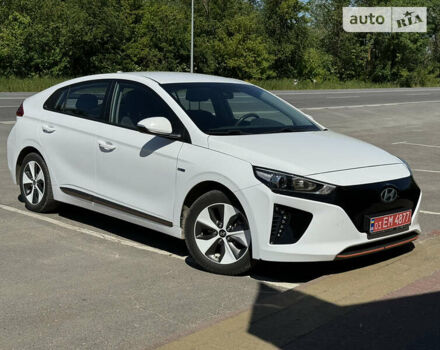 Білий Хендай Ioniq, об'ємом двигуна 0 л та пробігом 79 тис. км за 13370 $, фото 2 на Automoto.ua