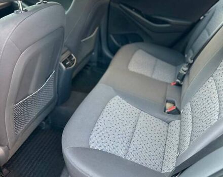 Белый Хендай Ioniq, объемом двигателя 0 л и пробегом 62 тыс. км за 14100 $, фото 41 на Automoto.ua