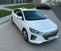 Белый Хендай Ioniq, объемом двигателя 0 л и пробегом 62 тыс. км за 14100 $, фото 3 на Automoto.ua