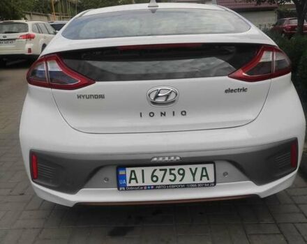 Белый Хендай Ioniq, объемом двигателя 0 л и пробегом 124 тыс. км за 15000 $, фото 7 на Automoto.ua