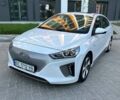Белый Хендай Ioniq, объемом двигателя 0 л и пробегом 62 тыс. км за 14100 $, фото 1 на Automoto.ua