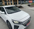 Белый Хендай Ioniq, объемом двигателя 0 л и пробегом 127 тыс. км за 14900 $, фото 1 на Automoto.ua