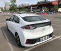 Белый Хендай Ioniq, объемом двигателя 0 л и пробегом 34 тыс. км за 23800 $, фото 20 на Automoto.ua