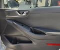 Белый Хендай Ioniq, объемом двигателя 0 л и пробегом 44 тыс. км за 16900 $, фото 64 на Automoto.ua