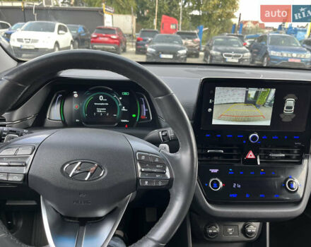 Белый Хендай Ioniq, объемом двигателя 0 л и пробегом 73 тыс. км за 15650 $, фото 22 на Automoto.ua