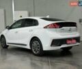 Белый Хендай Ioniq, объемом двигателя 0 л и пробегом 117 тыс. км за 16879 $, фото 4 на Automoto.ua