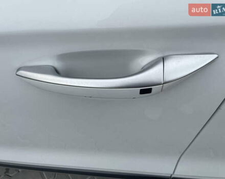 Белый Хендай Ioniq, объемом двигателя 0 л и пробегом 127 тыс. км за 14900 $, фото 18 на Automoto.ua