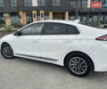 Белый Хендай Ioniq, объемом двигателя 0 л и пробегом 127 тыс. км за 14900 $, фото 17 на Automoto.ua