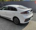 Белый Хендай Ioniq, объемом двигателя 0 л и пробегом 44 тыс. км за 16900 $, фото 24 на Automoto.ua