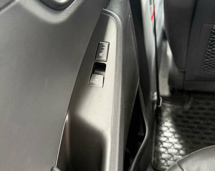 Белый Хендай Ioniq, объемом двигателя 0 л и пробегом 79 тыс. км за 15500 $, фото 16 на Automoto.ua