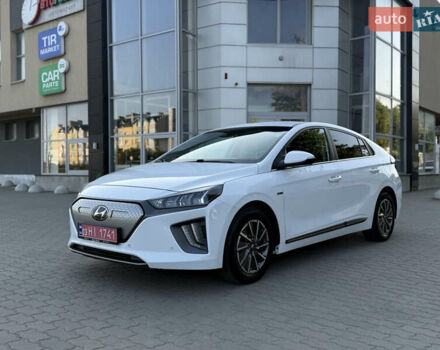 Белый Хендай Ioniq, объемом двигателя 0 л и пробегом 219 тыс. км за 13700 $, фото 6 на Automoto.ua