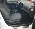 Белый Хендай Ioniq, объемом двигателя 0 л и пробегом 148 тыс. км за 15799 $, фото 49 на Automoto.ua