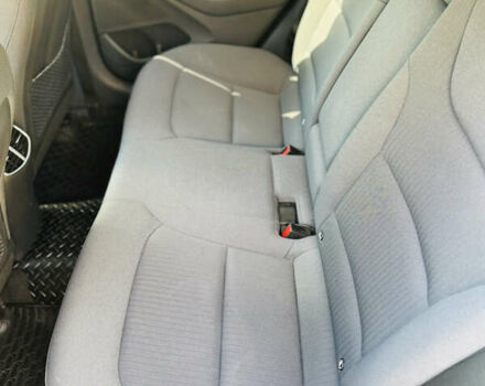 Белый Хендай Ioniq, объемом двигателя 0 л и пробегом 68 тыс. км за 16300 $, фото 16 на Automoto.ua