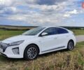 Белый Хендай Ioniq, объемом двигателя 0 л и пробегом 44 тыс. км за 16900 $, фото 5 на Automoto.ua