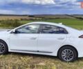 Белый Хендай Ioniq, объемом двигателя 0 л и пробегом 44 тыс. км за 16900 $, фото 21 на Automoto.ua