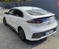 Белый Хендай Ioniq, объемом двигателя 0 л и пробегом 44 тыс. км за 16900 $, фото 35 на Automoto.ua