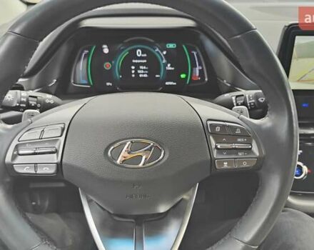 Белый Хендай Ioniq, объемом двигателя 0 л и пробегом 44 тыс. км за 16900 $, фото 72 на Automoto.ua