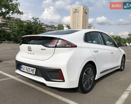 Белый Хендай Ioniq, объемом двигателя 0 л и пробегом 34 тыс. км за 23800 $, фото 29 на Automoto.ua