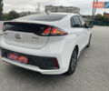 Белый Хендай Ioniq, объемом двигателя 0 л и пробегом 127 тыс. км за 14900 $, фото 2 на Automoto.ua