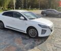 Белый Хендай Ioniq, объемом двигателя 0 л и пробегом 44 тыс. км за 16900 $, фото 12 на Automoto.ua