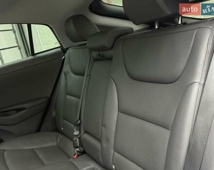 Белый Хендай Ioniq, объемом двигателя 0 л и пробегом 117 тыс. км за 16879 $, фото 33 на Automoto.ua