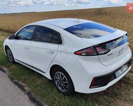 Белый Хендай Ioniq, объемом двигателя 0 л и пробегом 44 тыс. км за 16900 $, фото 33 на Automoto.ua