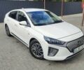 Белый Хендай Ioniq, объемом двигателя 0 л и пробегом 44 тыс. км за 16900 $, фото 6 на Automoto.ua