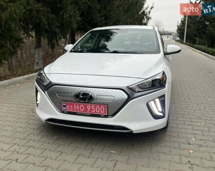 Белый Хендай Ioniq, объемом двигателя 0 л и пробегом 66 тыс. км за 14900 $, фото 1 на Automoto.ua