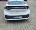Белый Хендай Ioniq, объемом двигателя 0 л и пробегом 50 тыс. км за 15700 $, фото 7 на Automoto.ua