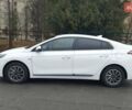 Белый Хендай Ioniq, объемом двигателя 0 л и пробегом 148 тыс. км за 15799 $, фото 3 на Automoto.ua