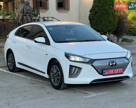 Білий Хендай Ioniq, об'ємом двигуна 0 л та пробігом 130 тис. км за 14799 $, фото 8 на Automoto.ua