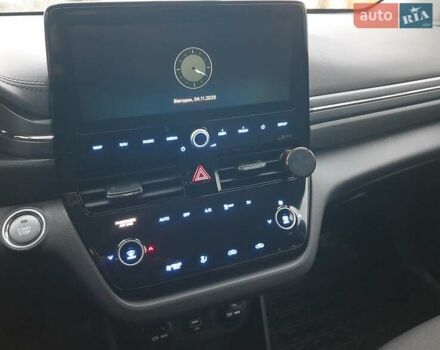 Белый Хендай Ioniq, объемом двигателя 0 л и пробегом 148 тыс. км за 15799 $, фото 27 на Automoto.ua