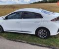 Белый Хендай Ioniq, объемом двигателя 0 л и пробегом 44 тыс. км за 16900 $, фото 16 на Automoto.ua