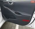 Белый Хендай Ioniq, объемом двигателя 0 л и пробегом 148 тыс. км за 15799 $, фото 46 на Automoto.ua