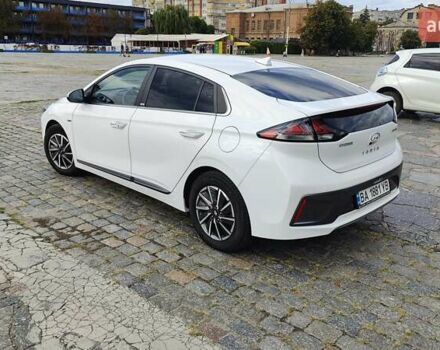 Белый Хендай Ioniq, объемом двигателя 0 л и пробегом 44 тыс. км за 16900 $, фото 28 на Automoto.ua