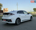 Белый Хендай Ioniq, объемом двигателя 0 л и пробегом 219 тыс. км за 13700 $, фото 2 на Automoto.ua
