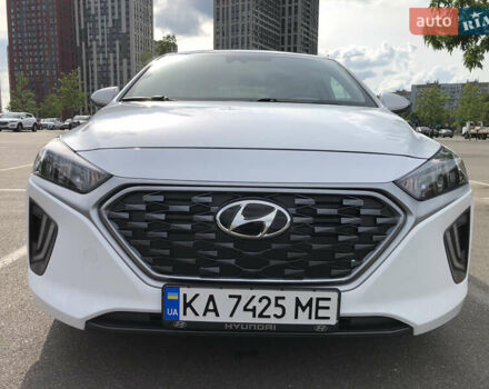 Белый Хендай Ioniq, объемом двигателя 0 л и пробегом 34 тыс. км за 23800 $, фото 25 на Automoto.ua
