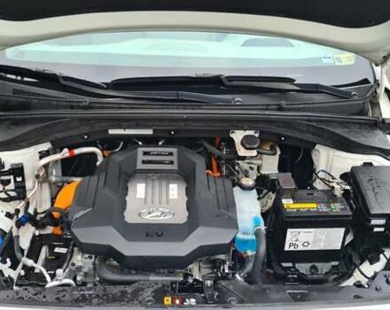 Белый Хендай Ioniq, объемом двигателя 0 л и пробегом 50 тыс. км за 15700 $, фото 20 на Automoto.ua