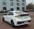 Белый Хендай Ioniq, объемом двигателя 0 л и пробегом 162 тыс. км за 15100 $, фото 2 на Automoto.ua