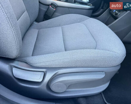 Білий Хендай Ioniq, об'ємом двигуна 0 л та пробігом 130 тис. км за 14799 $, фото 29 на Automoto.ua