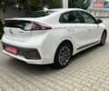 Белый Хендай Ioniq, объемом двигателя 0 л и пробегом 66 тыс. км за 14900 $, фото 2 на Automoto.ua