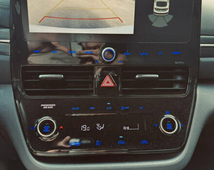 Белый Хендай Ioniq, объемом двигателя 0 л и пробегом 68 тыс. км за 16300 $, фото 21 на Automoto.ua