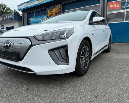 Белый Хендай Ioniq, объемом двигателя 0 л и пробегом 79 тыс. км за 15500 $, фото 25 на Automoto.ua