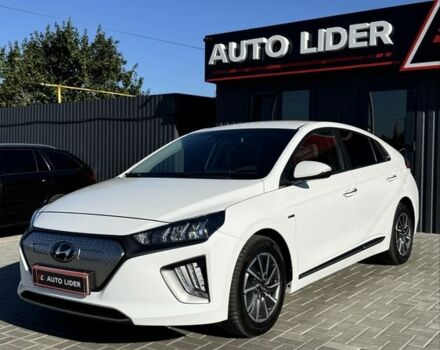 Белый Хендай Ioniq, объемом двигателя 0 л и пробегом 131 тыс. км за 16200 $, фото 8 на Automoto.ua
