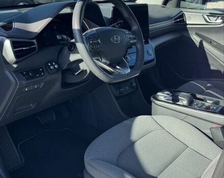 Белый Хендай Ioniq, объемом двигателя 0 л и пробегом 131 тыс. км за 16200 $, фото 10 на Automoto.ua